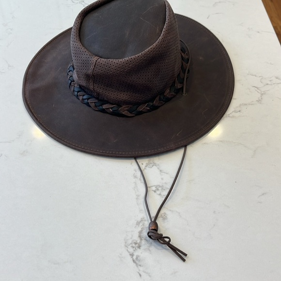 Leather Western Hat - Picture 2 of 4